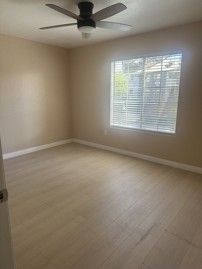 Building Photo - 2120 Ramrod Ave