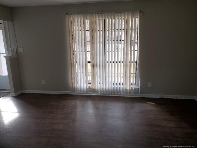 Foto del edificio - 6479 Green Meadow Rd