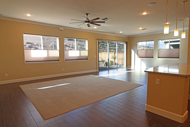 Building Photo - 2950 Hasufel Way