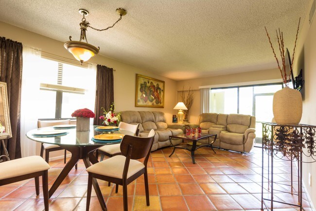 Building Photo - 105  Tropic Isle Drive 25d