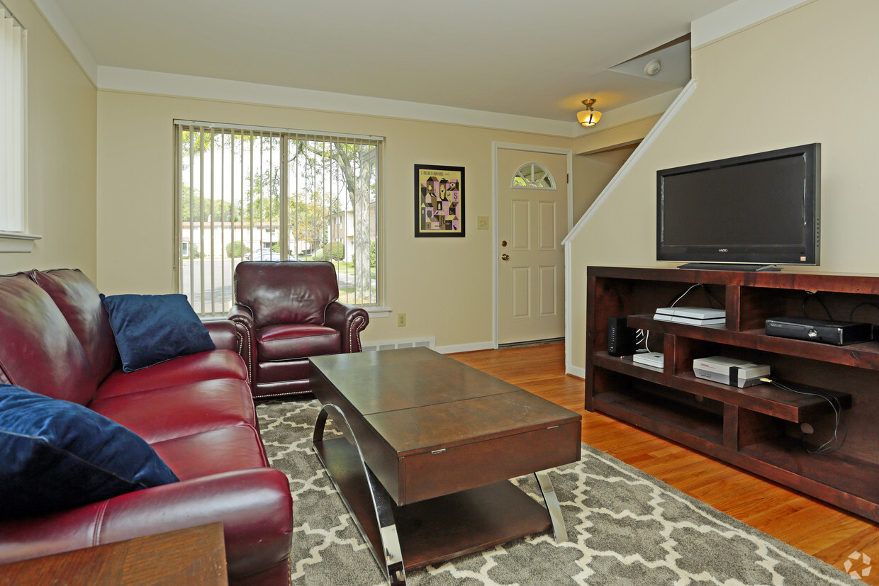 Foto principal - Arlington Townhomes & Apartments