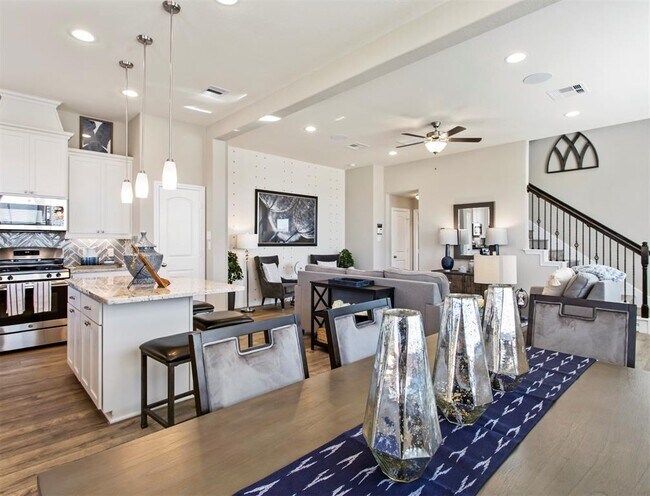 Foto del edificio - 1523 Rustling Creek Dr