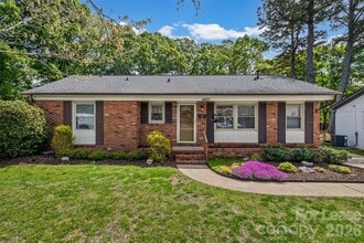Building Photo - 4827 Harcourt Ln