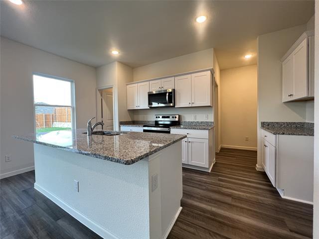 Foto del edificio - 720 Cedar Elm Dr