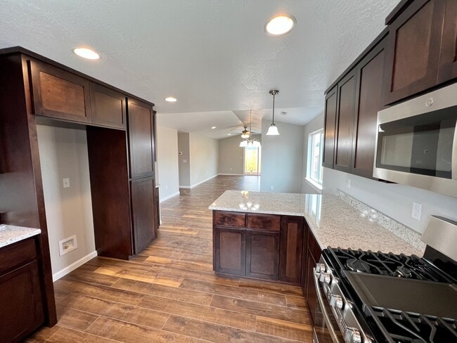 Building Photo - 2827 Orrin Dr