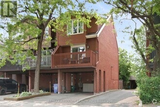 Building Photo - 252 Bruyère St