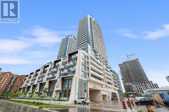 Building Photo - 8-S628 Olympic Gdn Dr
