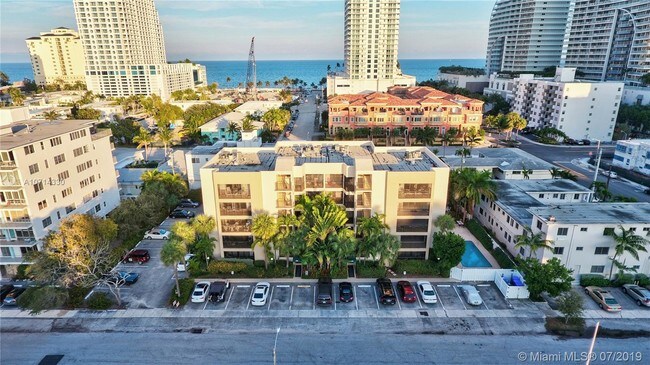 Foto del edificio - 520 Orton Ave