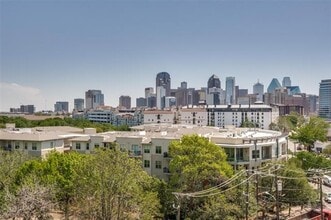 Building Photo - 3030 McKinney Ave