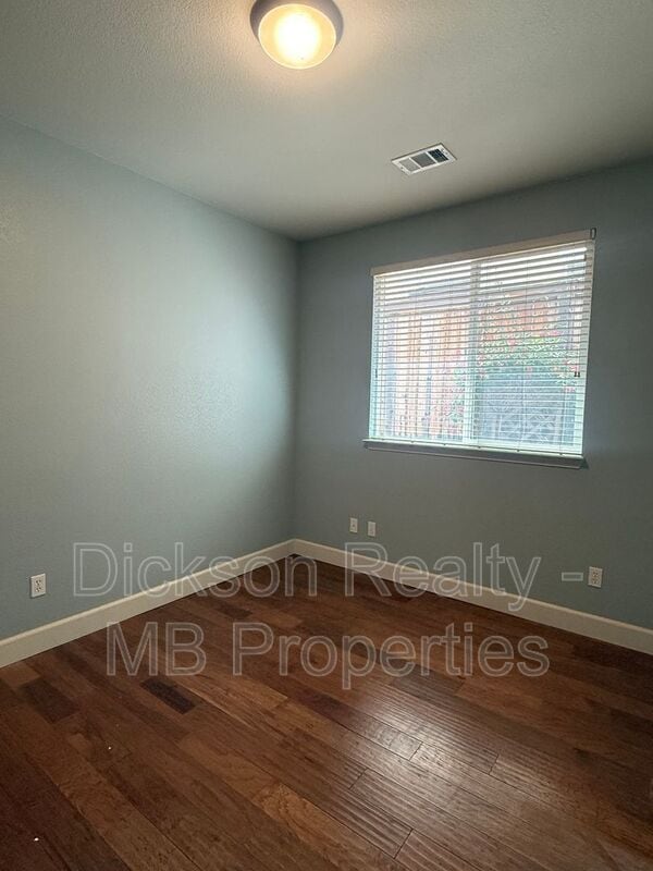 Building Photo - 1265 Walking Stick Way