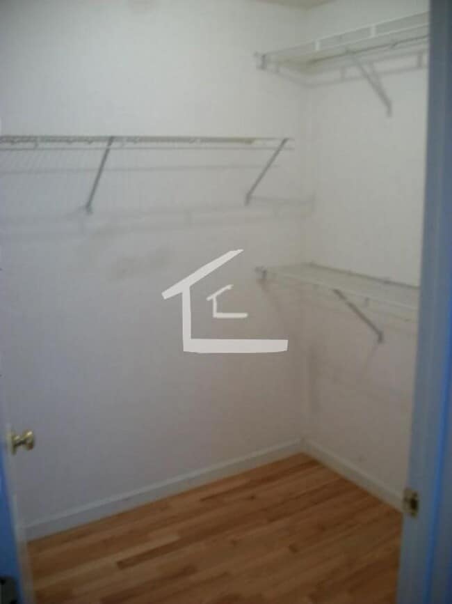 Building Photo - 254 Allston St