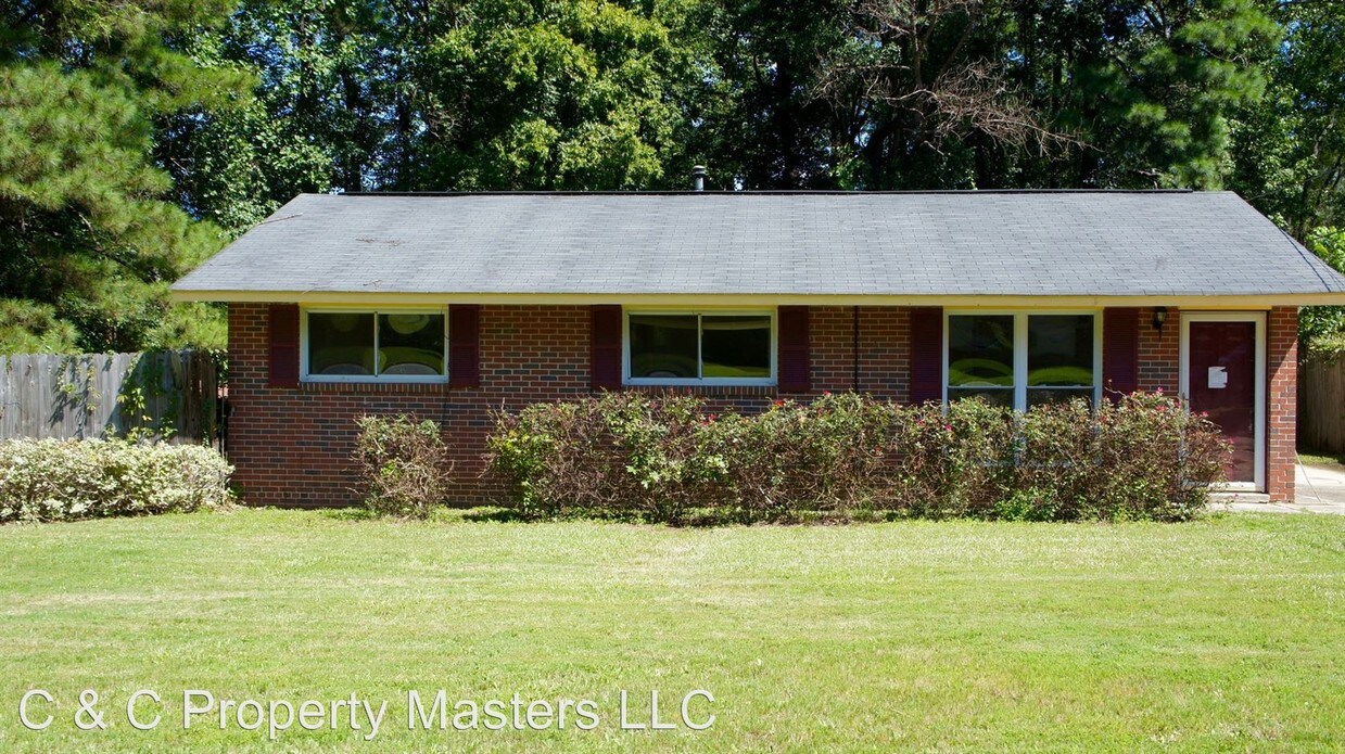 Primary Photo - 4931 Sentry St