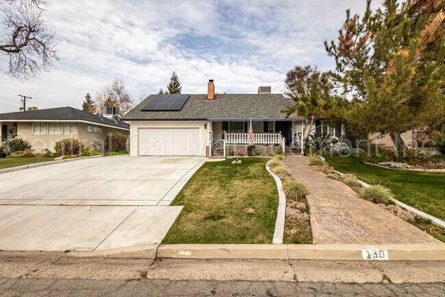 Foto del edificio - 3 Bedroom/2 Bath Home Near Panorama Bluffs and Garces High School - $2750 Per Month!