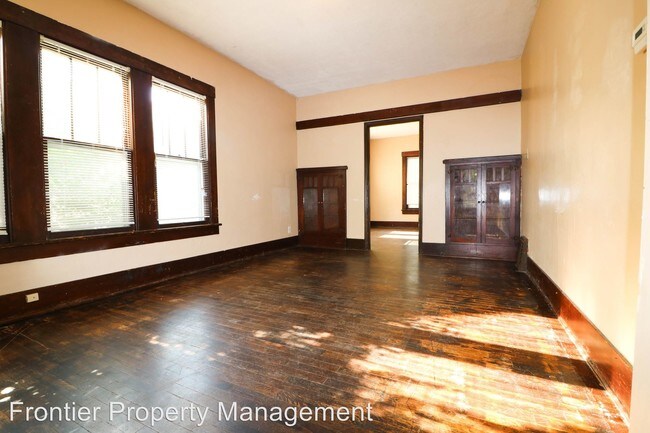 Building Photo - 1719 Laramie St