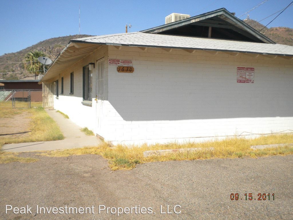 Building Photo - 1630 W Desert Cove Ave