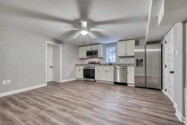 Foto del edificio - 6722 Brentwood Ave