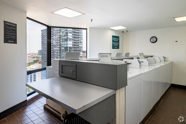 Laundry Room - 1120 N. LaSalle