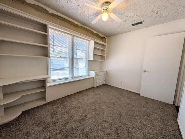 Building Photo - 9001 Indiana Ave