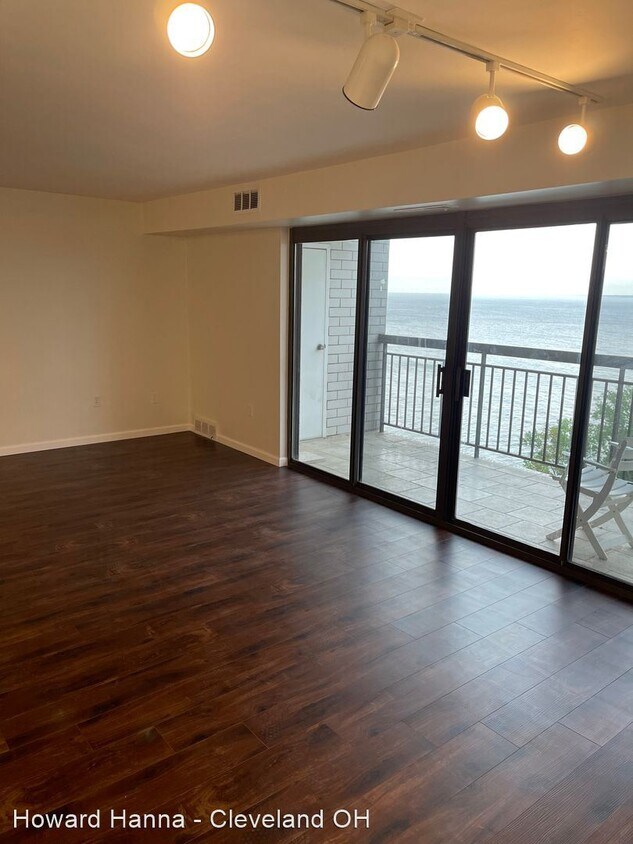 Primary Photo - 2 br, 2 bath House - 12550 Lake Rd.