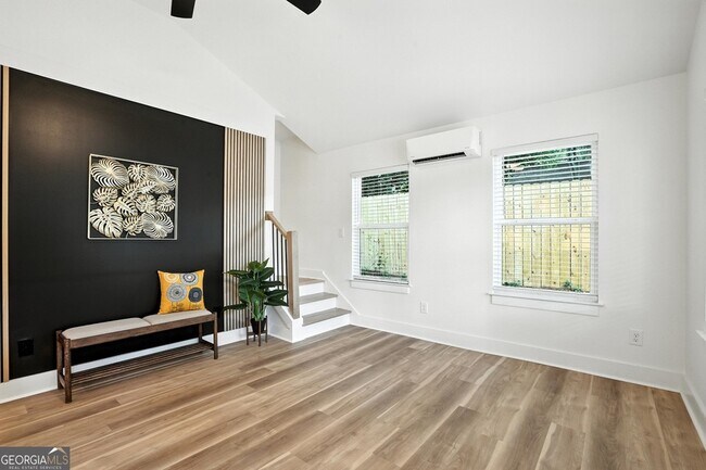 Foto del edificio - 1597 Glenwood Ave SE