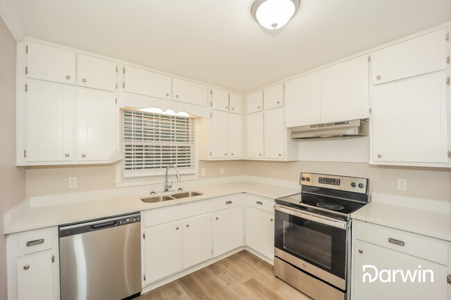 Foto del edificio - 3451 Valley Ridge Terrace SW