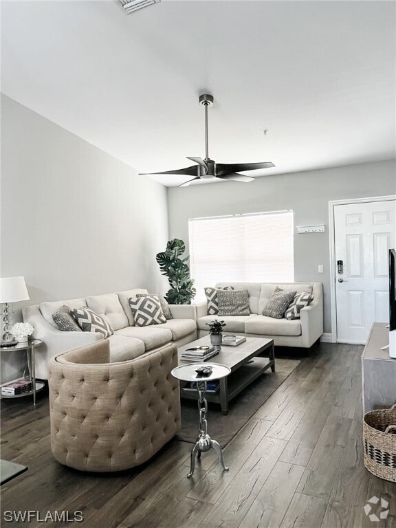 Livingston Lakes Apartments for Rent with Extra Storage Naples, FL 2 Rentals