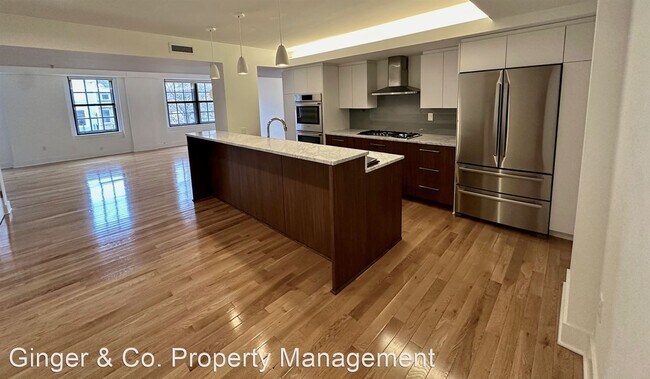 Building Photo - 3 br, 3 bath House - 312 N Buchanan Blvd U...