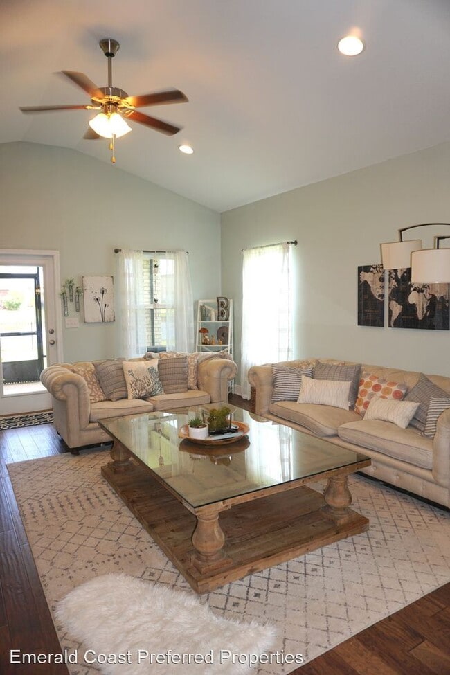 Building Photo - 3 br, 2 bath House - 415 Cocobolo Drive