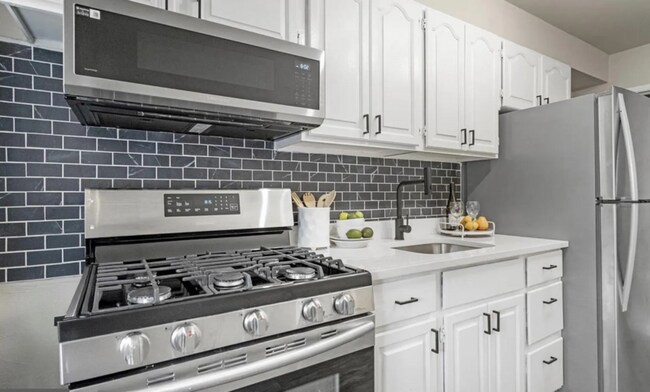 Foto del edificio - 7509 Durwood Rd