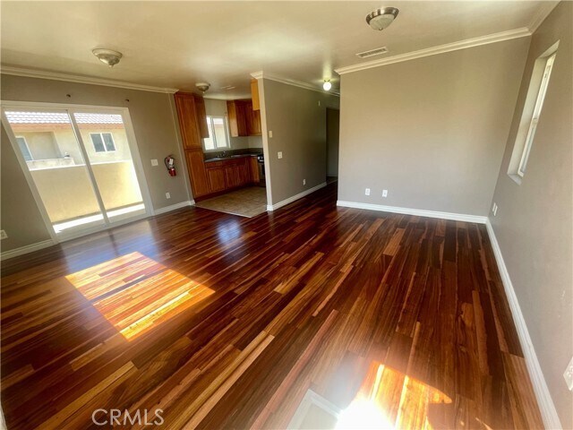 Foto del edificio - 214 N Spruce Ave
