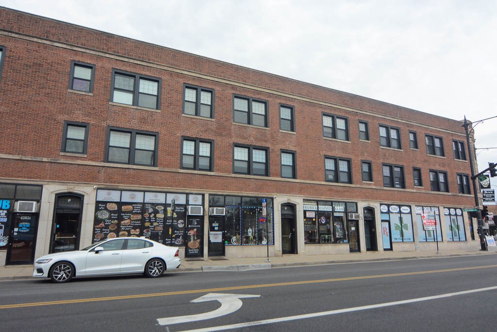 Primary Photo - 4300 N Pulaski Rd