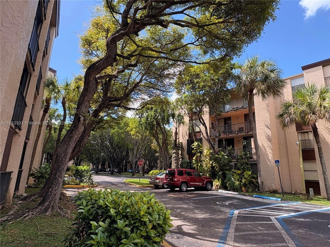 Foto principal - 14501 N Kendall Dr