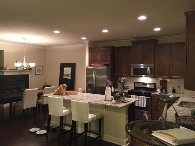 Foto del edificio - 7735 Pierpoint Ln