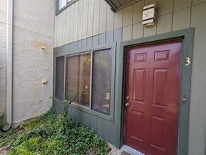 Building Photo - 601 Nelray Blvd