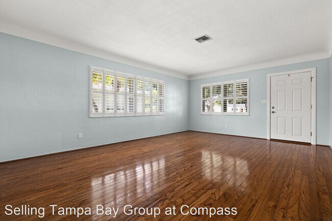 Foto del edificio - 2 br, 2 bath House - 662 Villa Grande Ave