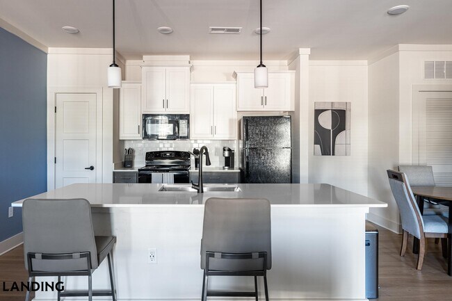 Foto del edificio - 185 Ashford Cir