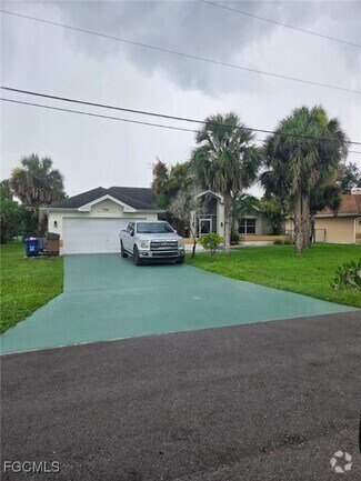 Building Photo - 1709 Golfside Village Dr