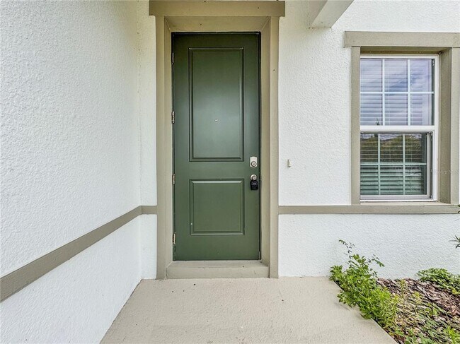 Building Photo - 2048 Airedale Wy