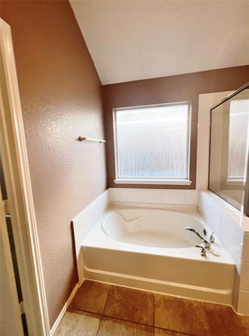 Foto del edificio - 801 Parker Dr