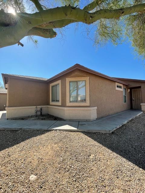 Foto del edificio - HOUSE FOR RENT