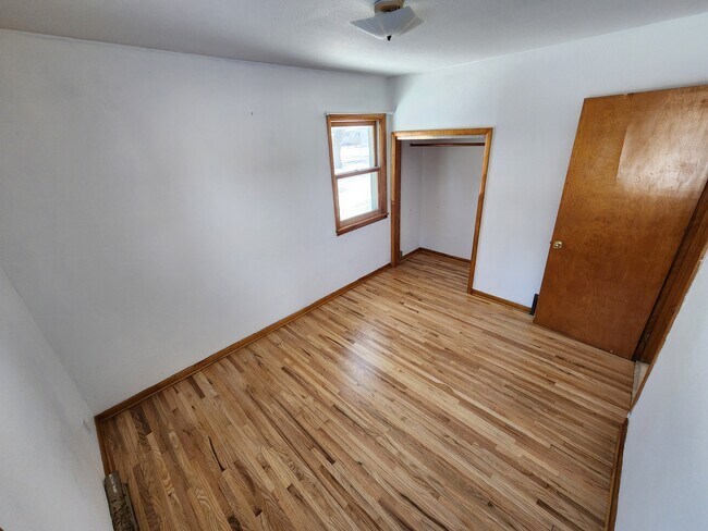 Foto del edificio - 306 W 4th Ave S