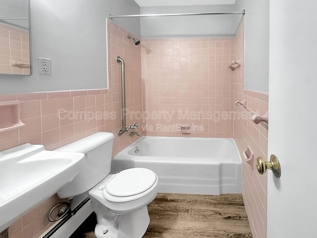 Foto del edificio - 2835 S Burdick St