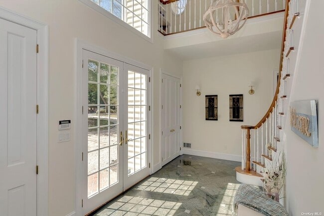 Building Photo - 6 Plume Grass Way