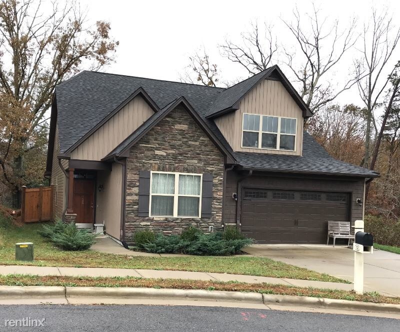Foto principal - 4 br, 3 bath House - 50 ONTEORA OAKS DR