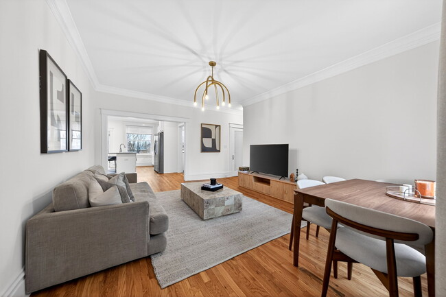 Foto del edificio - 5394 Pershing Ave