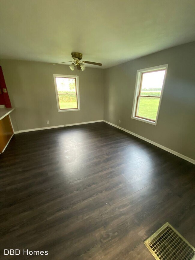Building Photo - 4 br, 1 bath House - 6596 E 800 S