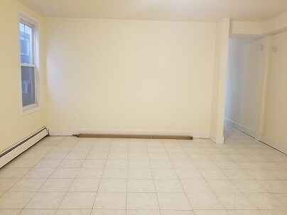 Building Photo - 413 Avenue C