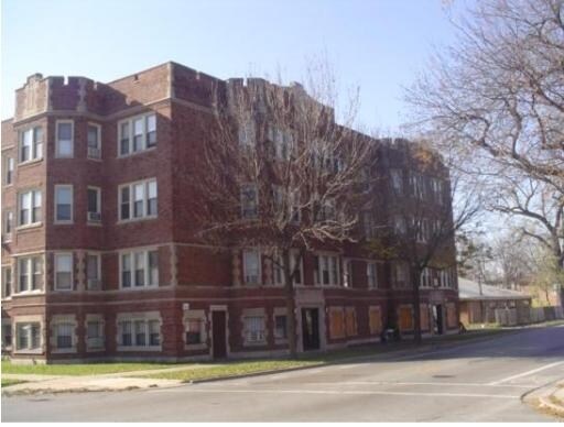Primary Photo - 935 W Marquette Ave