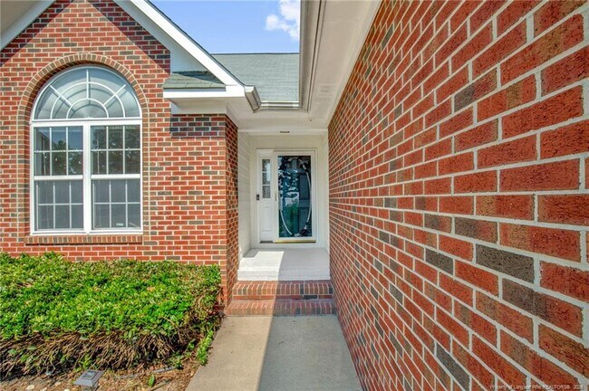 Foto del edificio - 1406 Averton Ct