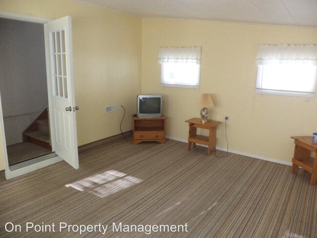 Building Photo - 1 br, 1 bath House - 109 W. Spring St.